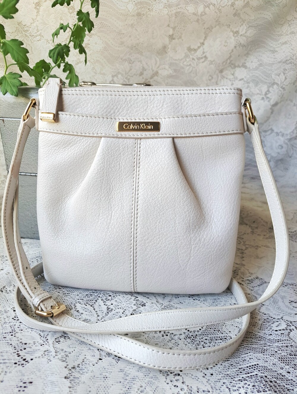 Calvin Klein • Off-White Pleated Leather Crossbody Bag | Gold Hardware | 8x8